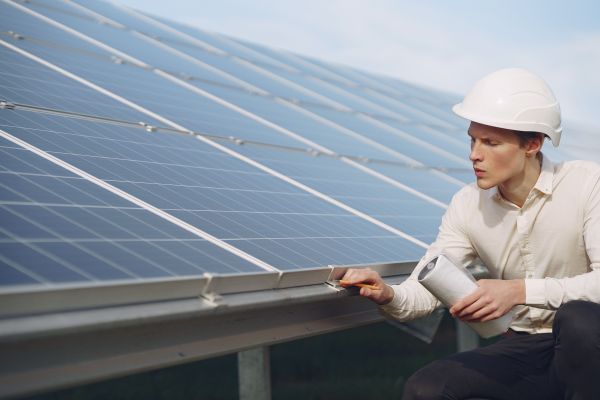 Unlocking Profits: The Financial Advantages of Solar Panel Installation in UK Rental Properties